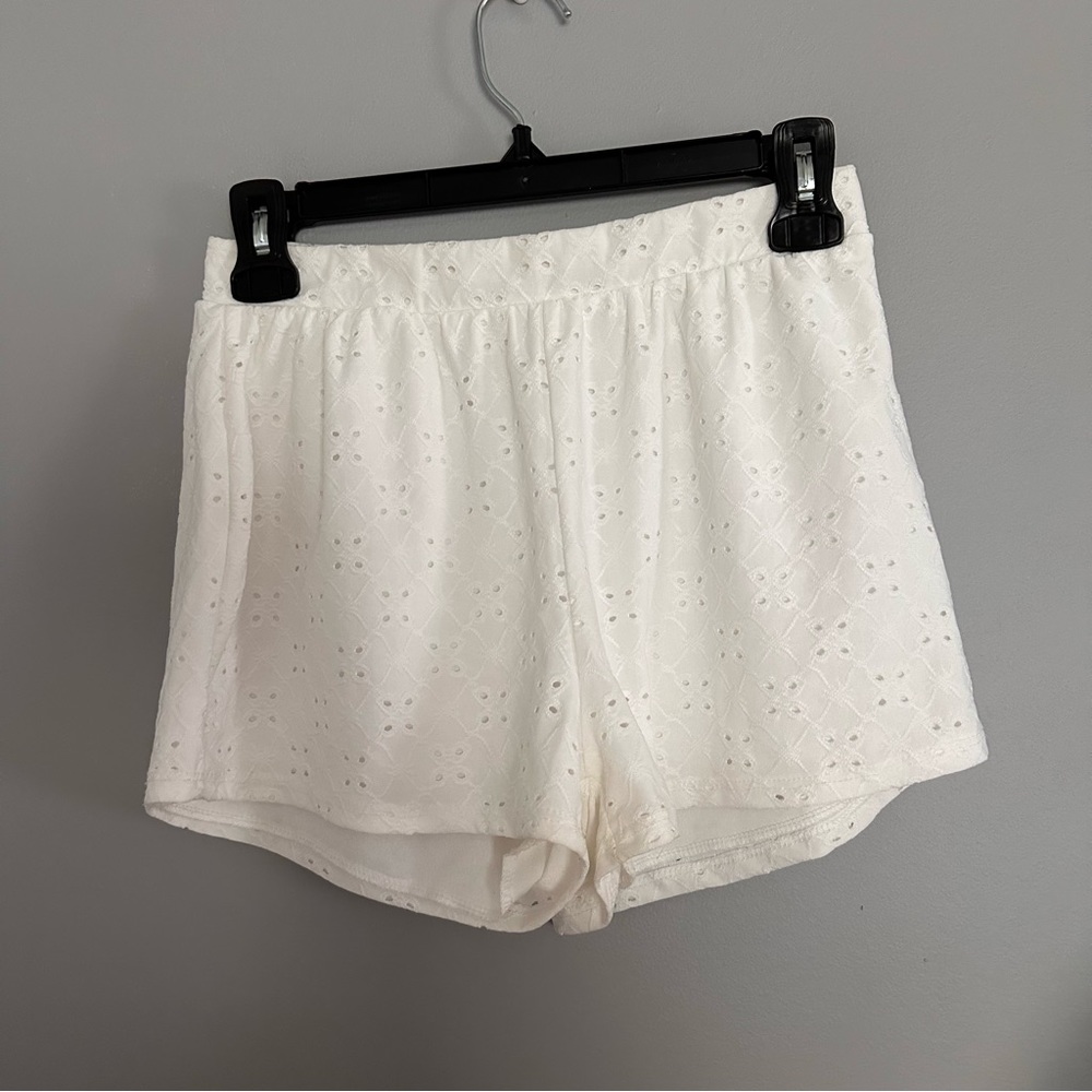 Cute Lace White Shorts
